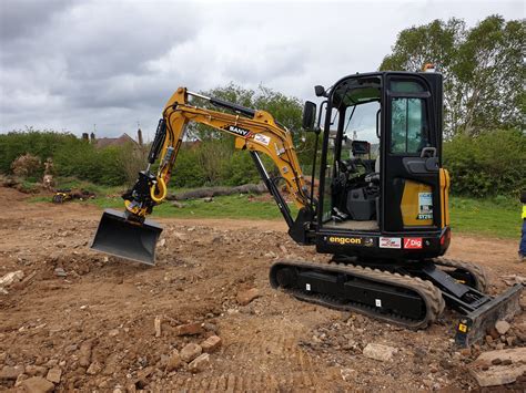 engcon mini excavator|engcon digging machine.